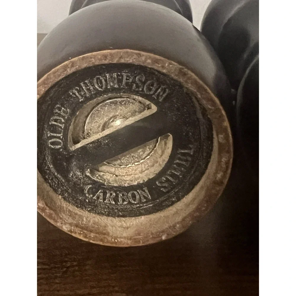 Vintage Olde‎ Thompson Black Wooden Pepper Mill & Salt Shaker Set